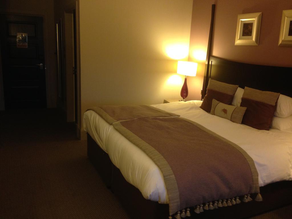 Dumfries Arms Hotel Къмнок Стая снимка